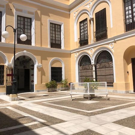 Apartamento Semi-Industrial Palacio Castilla Jerez de la Frontera Luaran gambar