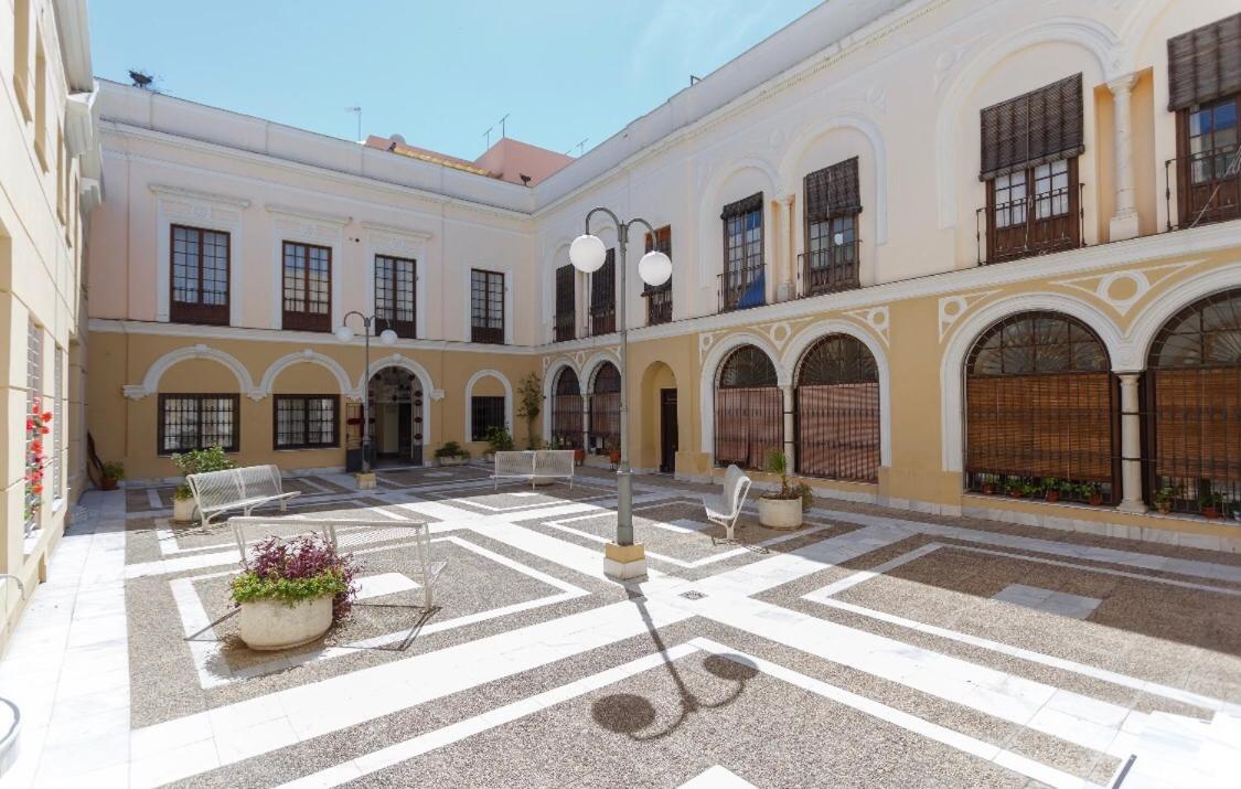 Apartamento Semi-Industrial Palacio Castilla Jerez de la Frontera Luaran gambar