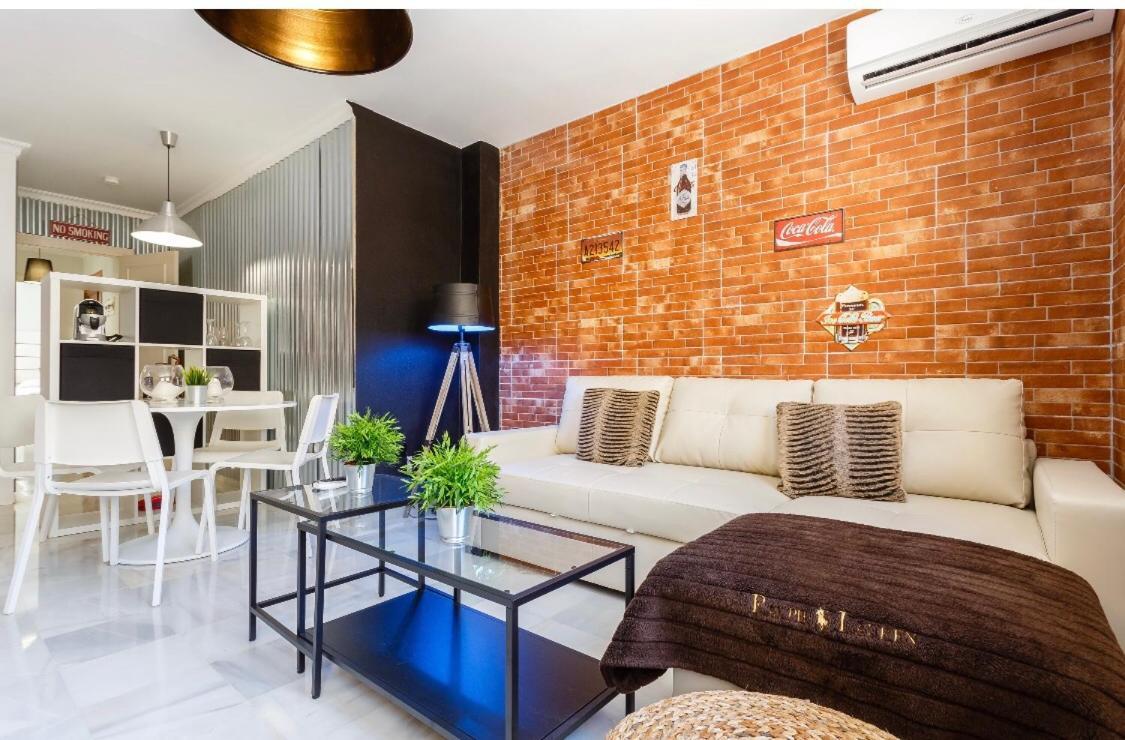 Apartamento Semi-Industrial Palacio Castilla Jerez de la Frontera Luaran gambar